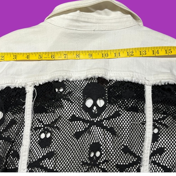 $395 Designer Boutique White Stretch Denim Jacket with SKULL mesh trim - Picture 2 of 9